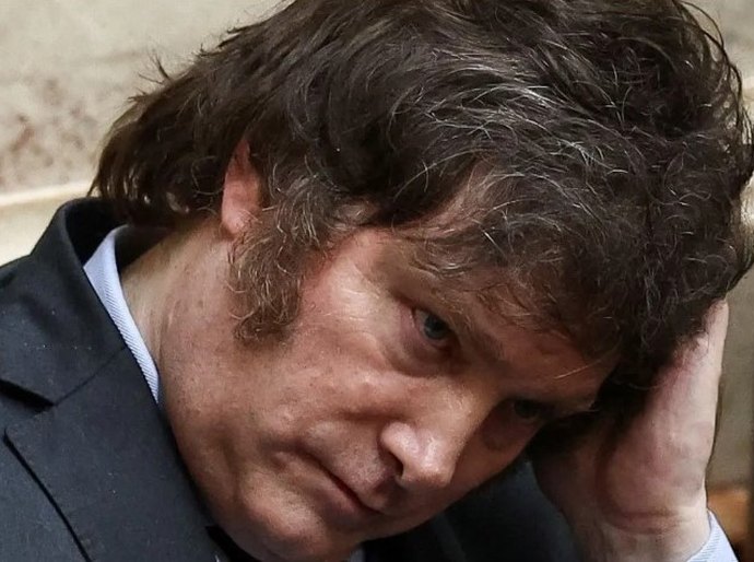 Justiça argentina suspende reformas trabalhistas de megadecreto de Milei