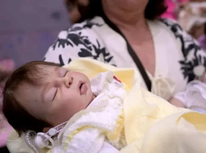 Bebês reborn: 'Apego por boneca pode vir da vontade de controle absoluto das relações'