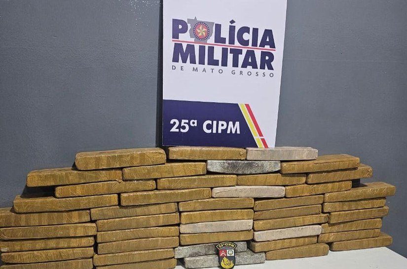 PM prende caminhoneiro por tráfico de drogas e apreende 45 tabletes de maconha