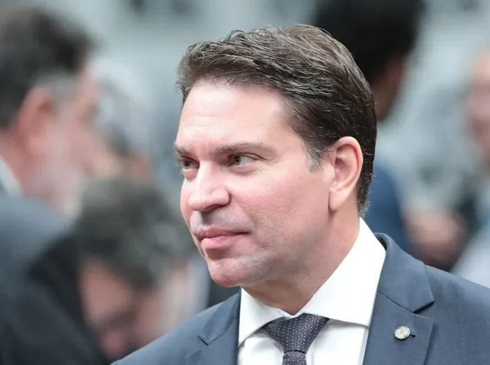 Grupo ajudou Ramagem a fugir do Brasil pela Guiana, detalha PF