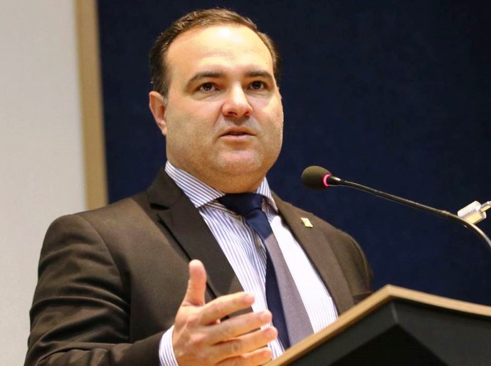 Senado aprova indicação de Jorge Oliveira para vaga no TCU